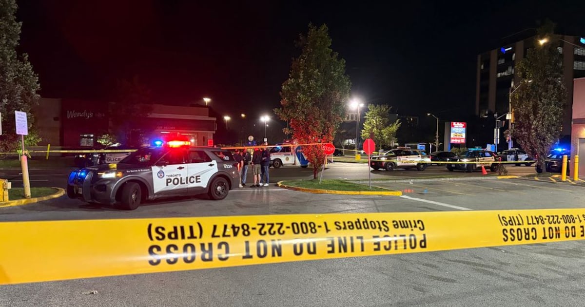 Man shot near Victoria Park and Sheppard