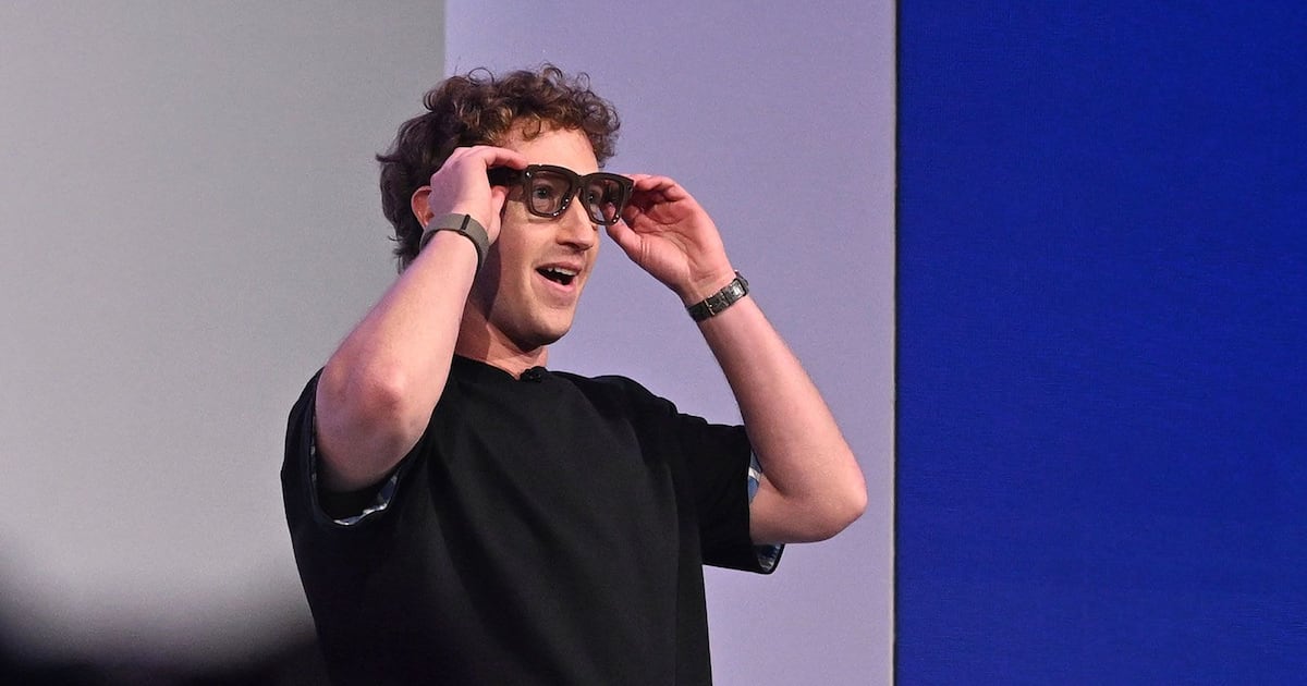 Mark Zuckerberg unveils Meta’s newest AI-powered smart glasses - CTV News