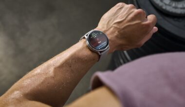 A photo of the Garmin Venu 4 on an athlete's wrist, showing a Run activity start screen.