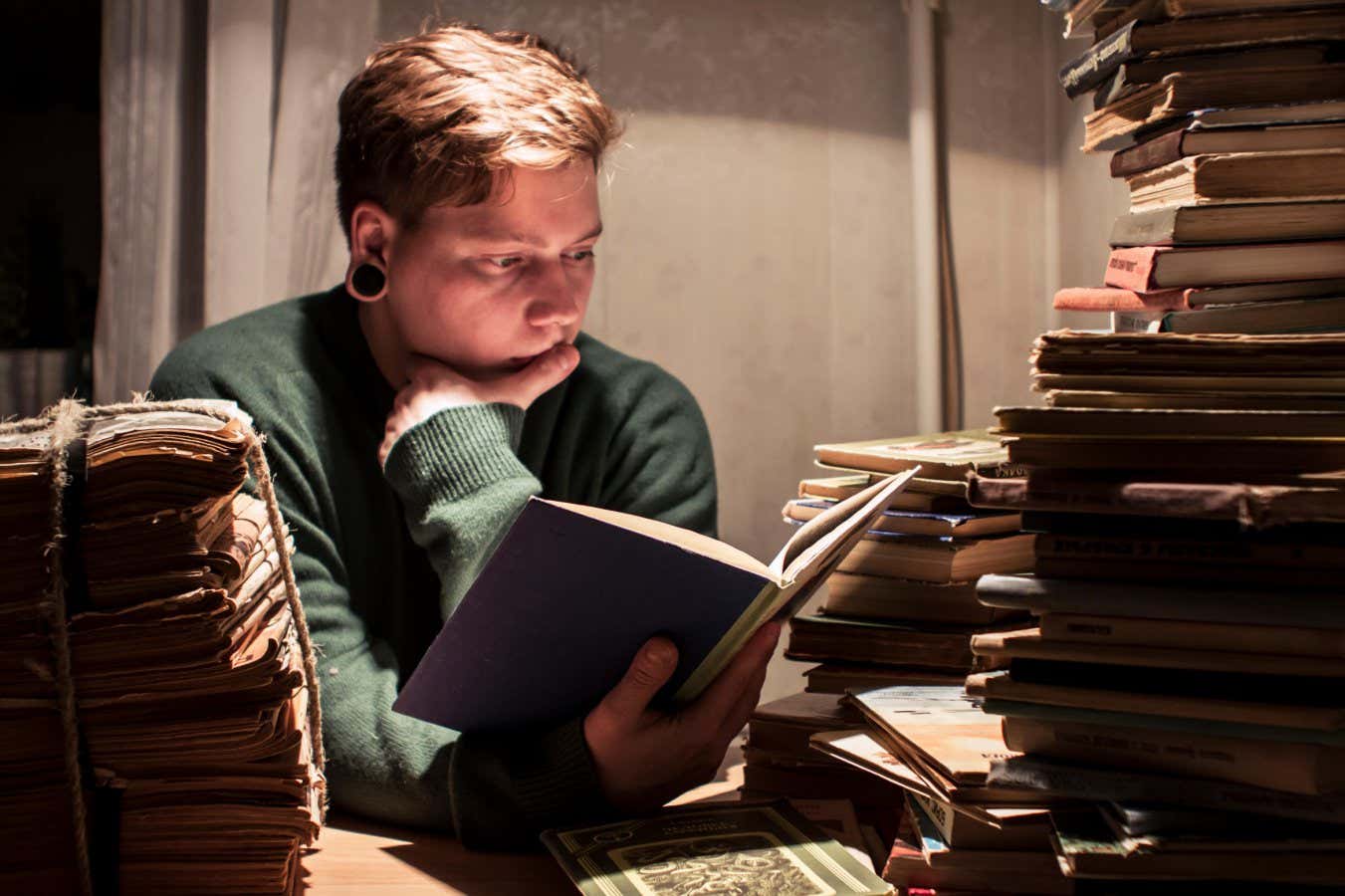 Novels with a certain structure are more likely to be classics