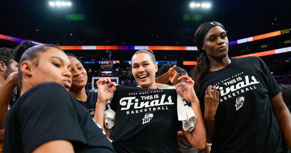 Mercury rally to top Lynx in Game 4 to advance to the WNBA Finals
