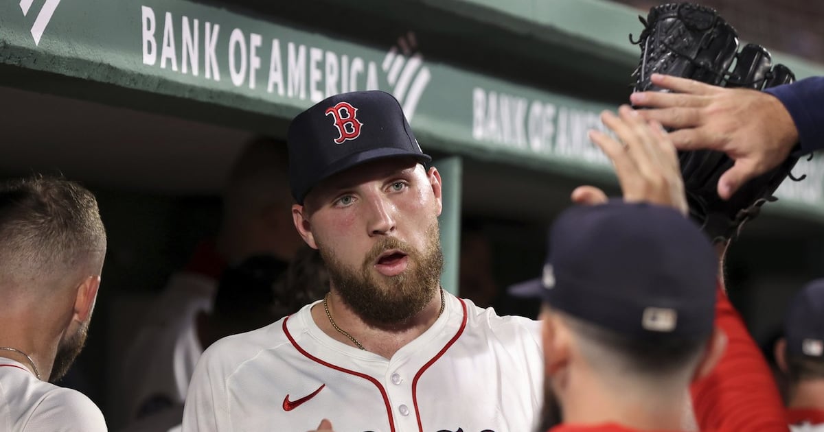 Garrett Crochet comes up big to help Boston Red Sox salvage series finale against New York Yankees