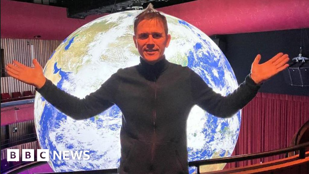 Final chance to see Corby theatre's giant Earth sculpture