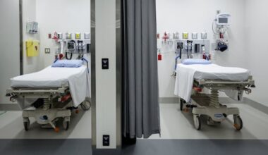 In-care deaths, serious injuries declining across Manitoba health-care system: reports