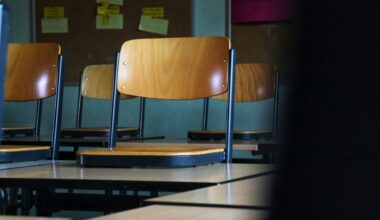 15-year-ban given to B.C. teacher who messaged student more than 190 times in 3 weeks