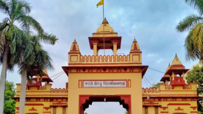 BHU central library organizes book exhibition honoring Gandhi & Shastri