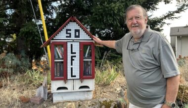 Book box boomtown: Greater Victoria celebrates more than 1,000 little free libraries