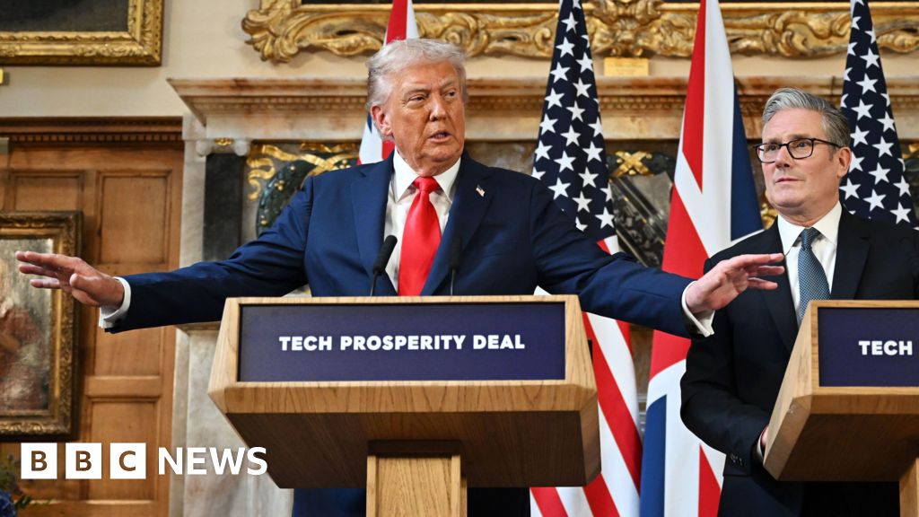 Trump suggests Starmer could use military to control UK borders