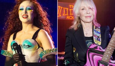 Chappell Roan Plays Through Migraine, Covers 'Barracuda' with Nancy Wilson
