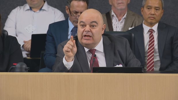 Quebec family doctors and specialists intensify pressure on Health Ministry