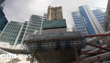 London medieval tower preserved during 36-storey skyscraper build