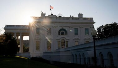 Top congressional leaders will meet Trump at the White House on Monday as shutdown looms