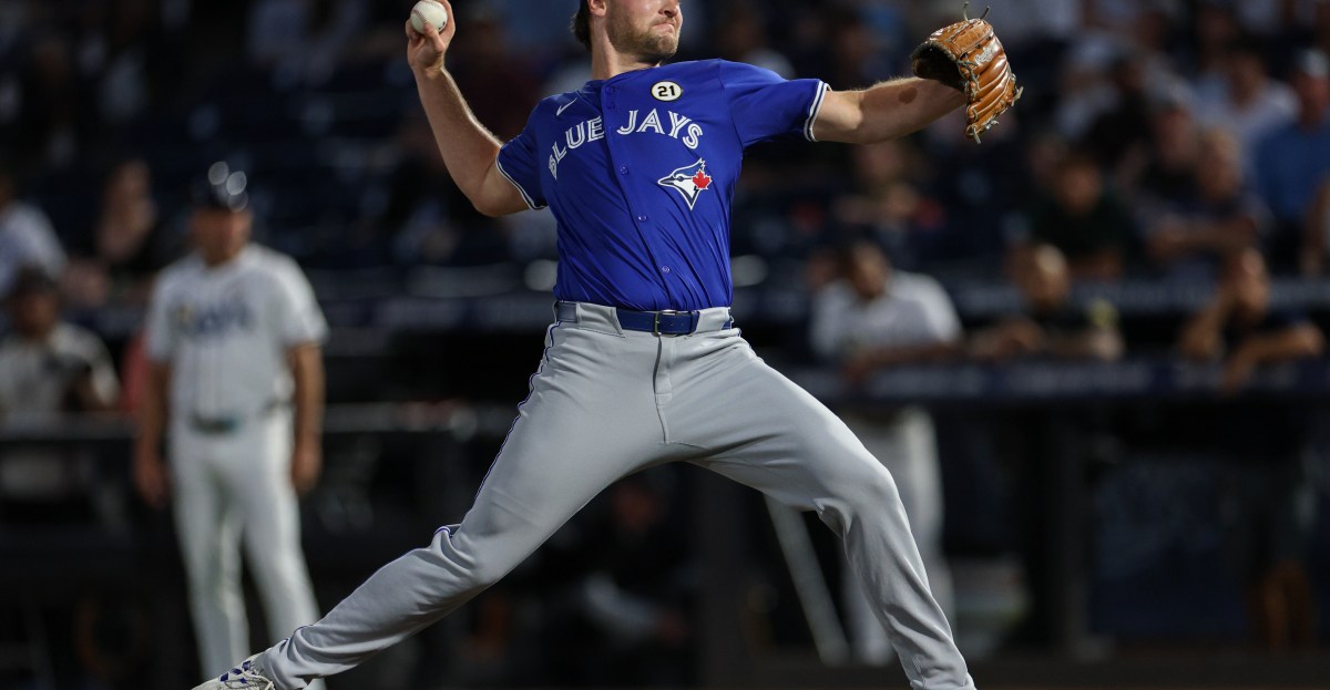 Jays Beat Rays in Extras