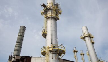 In an unprecedented warning, leading climate think-tank says Canada won't meet 2030 climate target