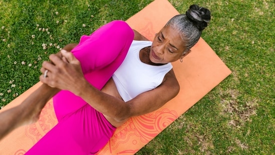 It is important to take care of your mom's needs after 50, and fitness trainer Navneeth has shared 4 exercises that can get rid of her knee pain in 30 days.(Pexel)