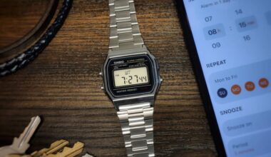 Ollee Watch Gives a Classic Casio a Clever, Open-Source Smart Upgrade