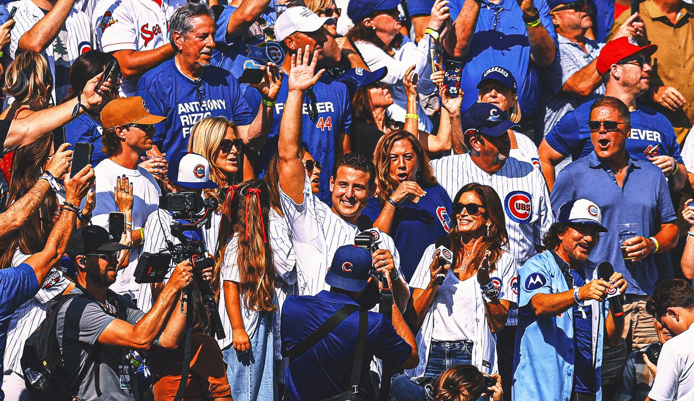 Anthony Rizzo Retires With Cubs, Nearly Catches HR in Wrigley Bleachers