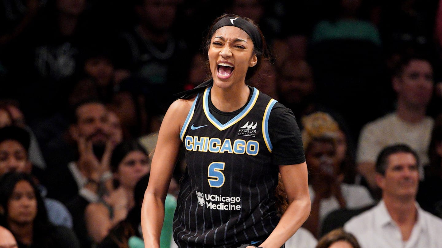 Chicago Sky v New York Liberty