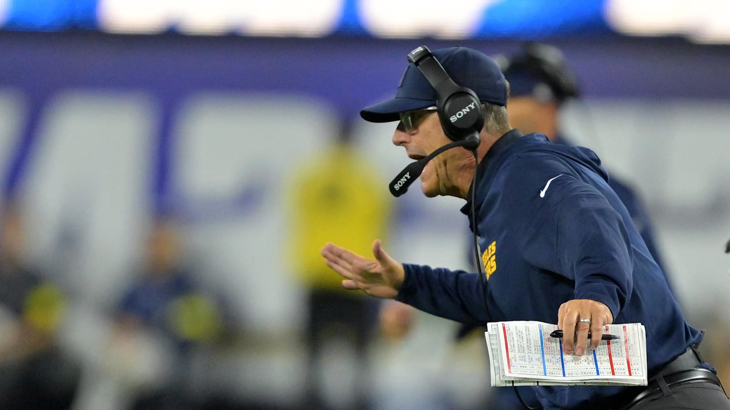 Chargers' healthy scratch could signal LA's top trade asset at NFL trade deadline