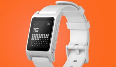 Pebble Smartwatch Comeback Continues With iPhone and Android App Relaunch