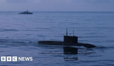 Nato chief Mark Rutte jokes about 'limping' Russian submarine