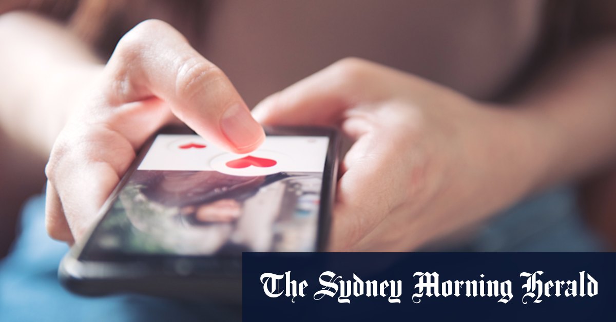 After the death of her sister, this author wrote a diatribe against social media