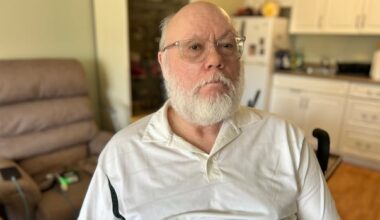 Winnipeg senior says home care frustrations continue despite promised changes