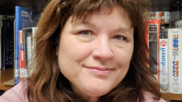 Librarian fired after refusing to censor 2SLGBTQ+ books wins $700K US settlement