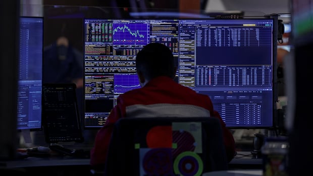 U.S. stock markets tumble after Trump says he's raising China tariffs to 100%