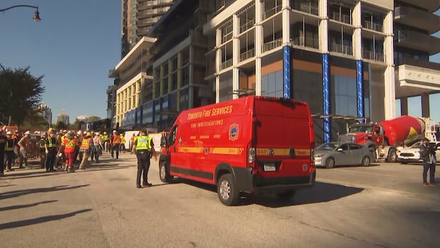 Gas explosion at Toronto construction site sends 7 to hospital