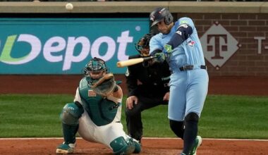 Toronto Blue Jays notch 1st ALCS win, hammering Seattle Mariners 13-4 in Game 3
