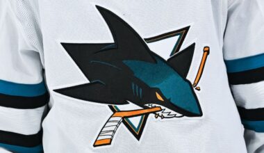 Sharks apologize for fan's message on Hispanic Heritage Night