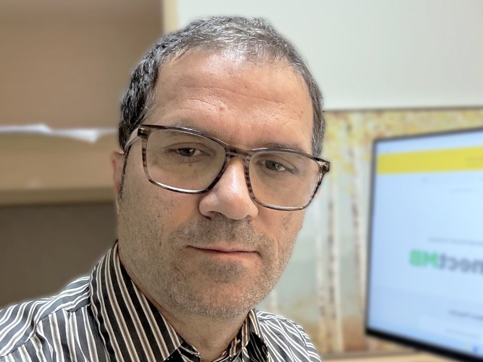 Dr. Mahmoud Khodaveisi is Medical Officer of Health for Southern Health-Sante Sud. (submitted photo)