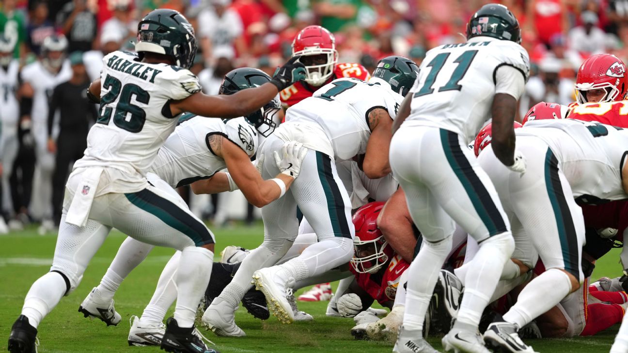 NFL VP Vincent says officiating tush push remains 'difficult'