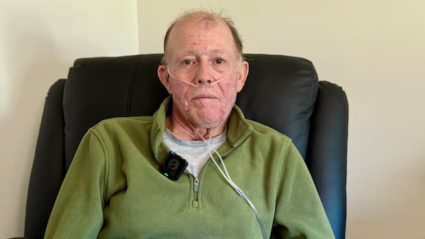 'A cold would kill me': Immunocompromised man spends day in Saskatoon hospital hallway