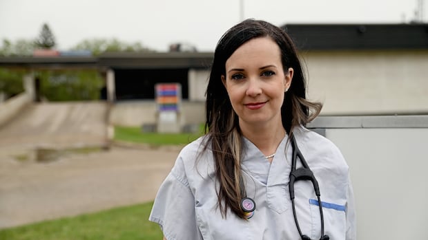 Province has gained doctors but is having trouble keeping them, Doctors Manitoba says