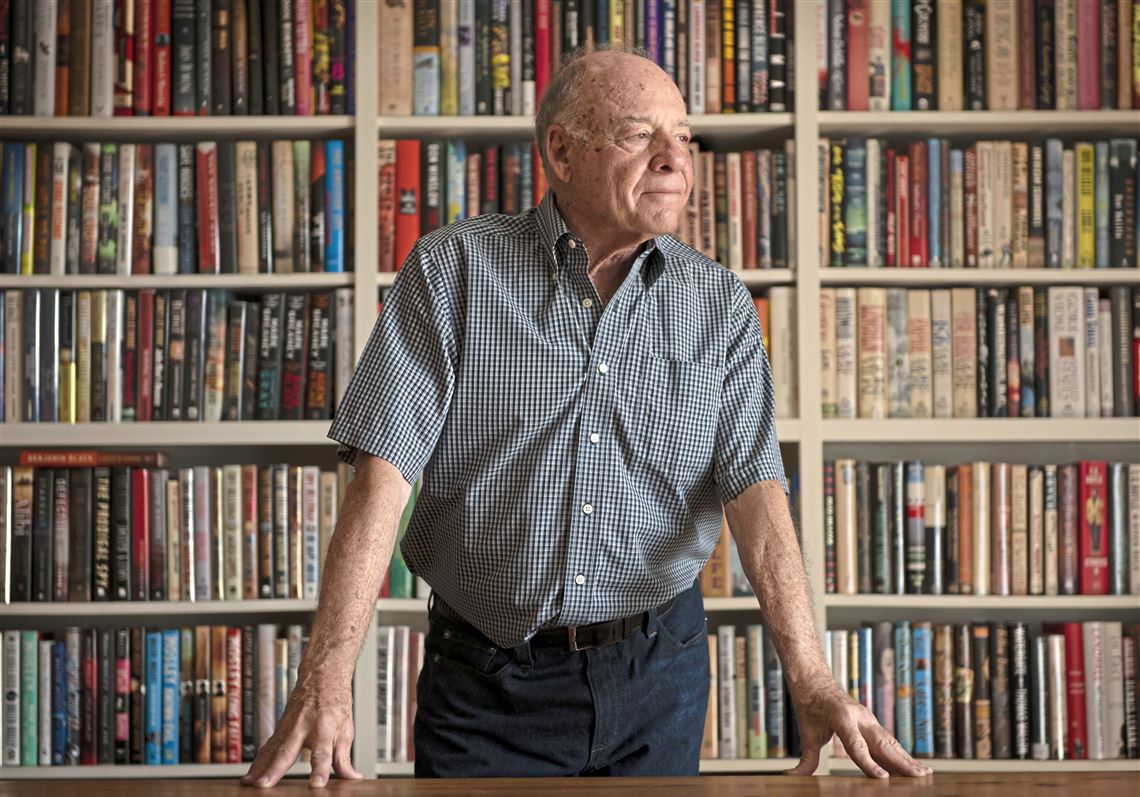 Lifelong reader Marshall Cohen donates 3,500 books to Carnegie Library