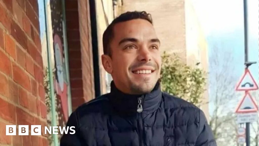 Family berates Home Office and NHS over Portland barge death