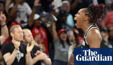 Unyielding Aces rally late to edge Mercury in WNBA finals opener | WNBA