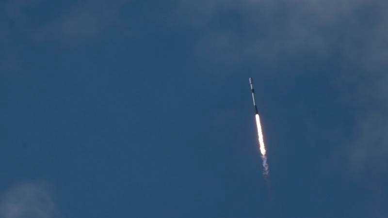SpaceX sends another 28 satellites to orbit - breakingthenews.net