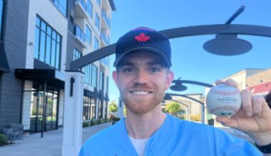 ‘Did that just happen?’: Toronto Blue Jays fan reacts to catching Vladdy’s historic grand slam in ALDS Game 2 - CTV News