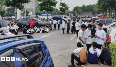 Philippines and Indonesia issue tsunami warnings after 7.4 magnitude earthquake