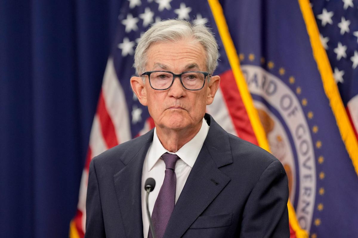 The economy is just getting stronger, not weaker, and ‘we in the economics profession need to look ourselves in the mirror,’ top analyst says