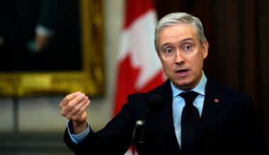 Growing number of economists predict Liberal budget won’t shrink debt-to-GDP ratio