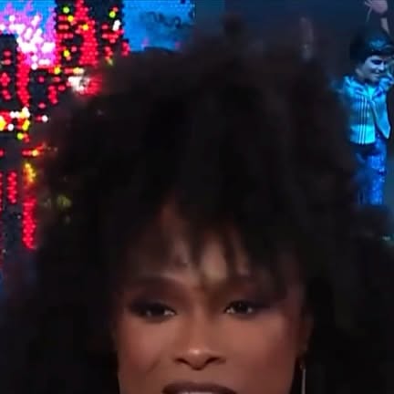 #PressPlay: While chatting with #AndyCohen, #JenniferHudson shared what happened after she won her Oscar in 2007. The singer says she went to the after partt, and the room was plastered with covers saying she was the “worst dressed” person at the awar - instagram.com