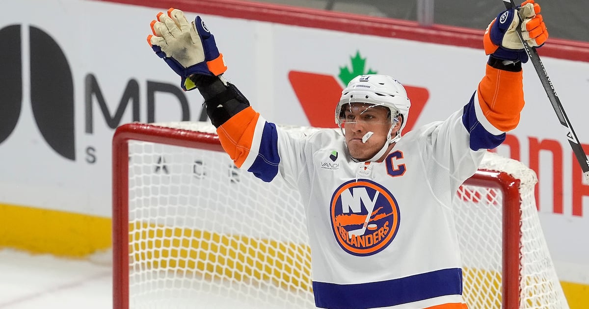 New York Islanders top Ottawa Senators behind Anders Lee’s late game-winner