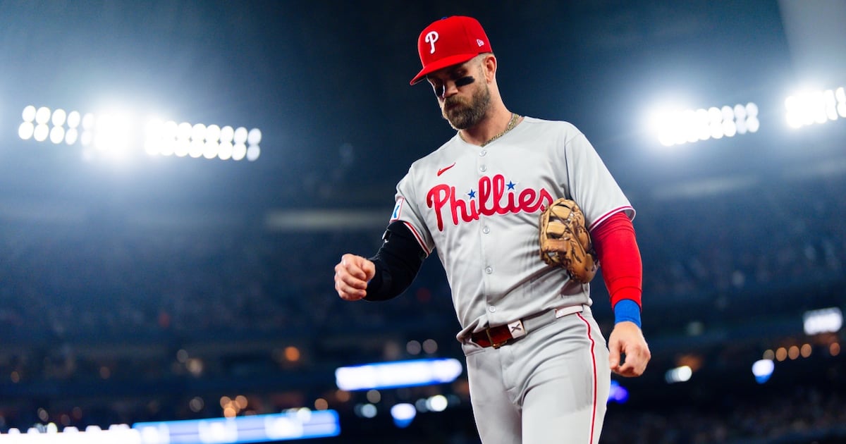 Phillies star Bryce Harper OK with boos: 'I love our fans'