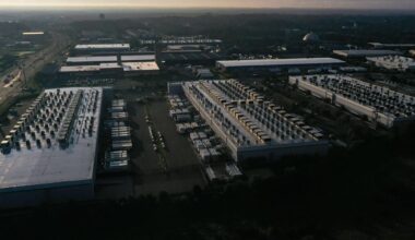 AI has carried the stock market. Concerns are mounting about a bubble | News