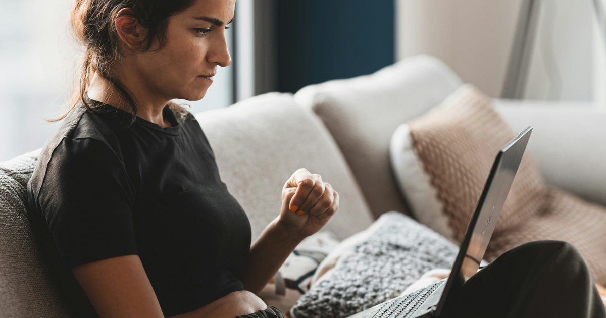 4 Ways A Fitness Expert Reverses The Harm From Sitting All Day