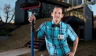 Successful Entrepreneur Shares His Hack for Finishing Business Books